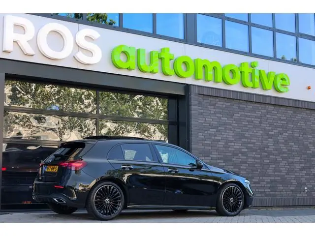 Mercedes-Benz A-klasse 180 AMG Line | FACELIFT | DEALER.OND | PANO | CARPLAY | CAMERA | KEYLESS |