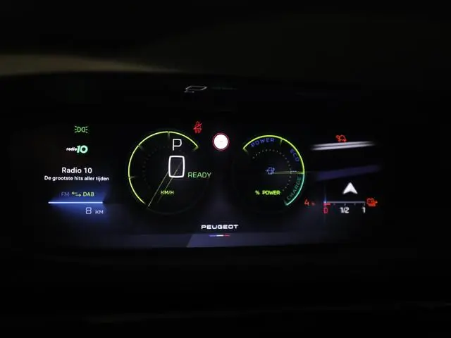 Peugeot e-308