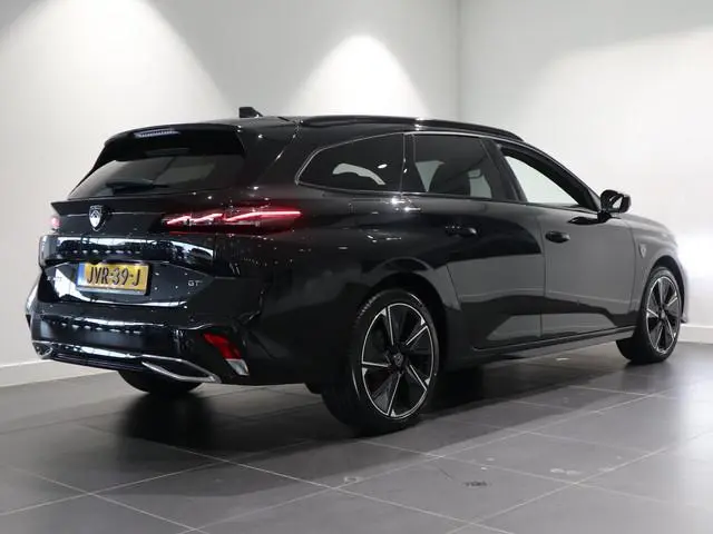 Peugeot e-308