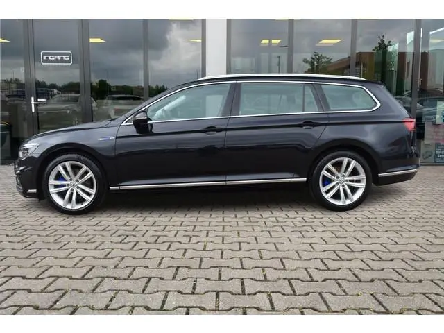 Volkswagen Passat Variant 1.4 TSI PHEV GTE | Pano | Trekhaak | 360 Camera |