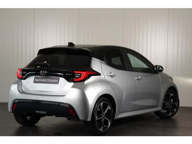 Toyota Yaris 1.5 Hybrid 130 Executive, Panodak