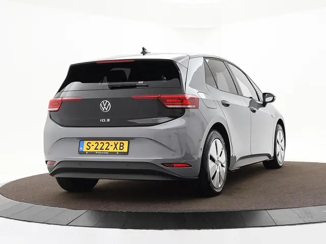 Volkswagen ID.3 Pro Edition 58 kWh 204pk · Camera · Keyless · Stuur-& Stoelverwarming · Apple/Androi...