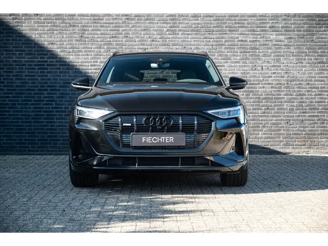 Audi e-tron 50 quattro S Line Black Edition 71 Kwh