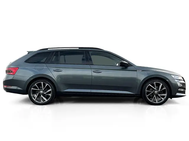 Skoda Superb Combi 1.4 TSI iV Sportline ✅ Pano ✅ Matrix ✅ ACC