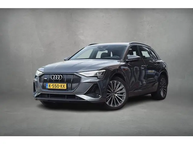 Audi e-tron 50 quattro S edition 71 kWh | Pano | Memory | Camera | Sportstoelen