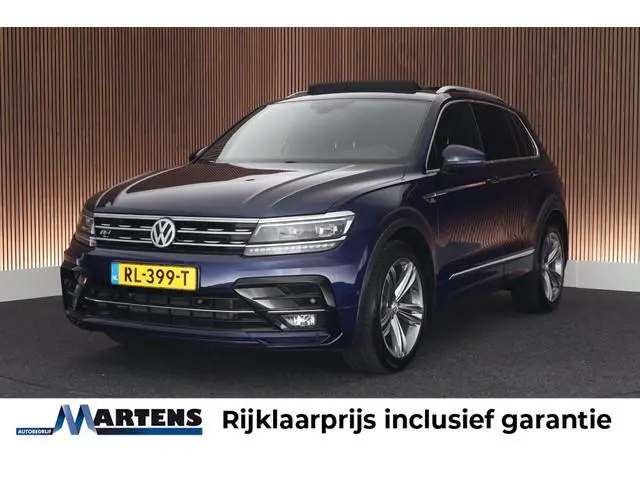 Volkswagen Tiguan 1.4 TSI 150pk DSG Highline Trekhaak Keyless Stoelverwarming Camera Panoramadak Ada...