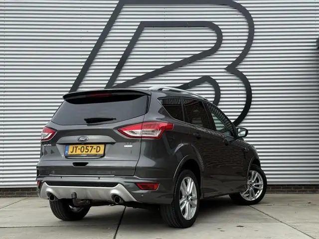 Ford Kuga 1.5 Titanium Styling Pack 1e Eigenaar|Navi|Pano|Trekhaak|Camera|Clima|Cruise|Stoelverwarmi...