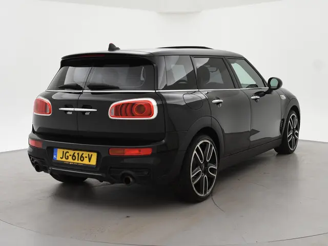 Mini Mini Clubman 2.0 COOPER S 192 PK AUT. + PANORAMA | CAMERA | HEAD-UP | HARMAN/KARDON | STOELVERW...