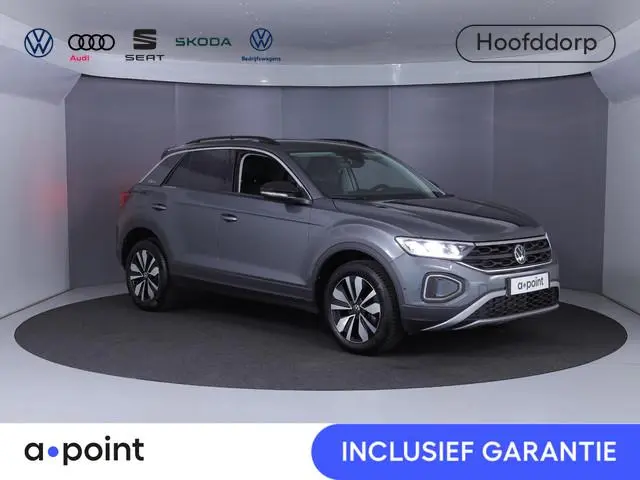 Volkswagen T-Roc 1.0 TSI Life Edition GOAL 116 pk | Navigatie | Parkeersensoren (Park assist) | Auto...