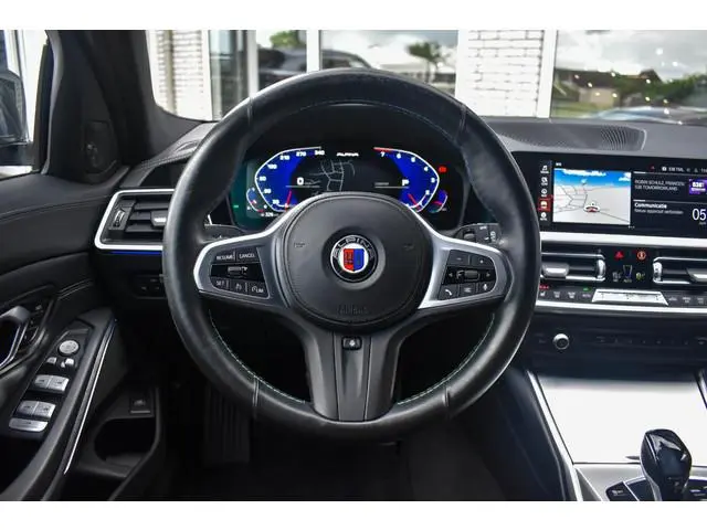 Alpina B3