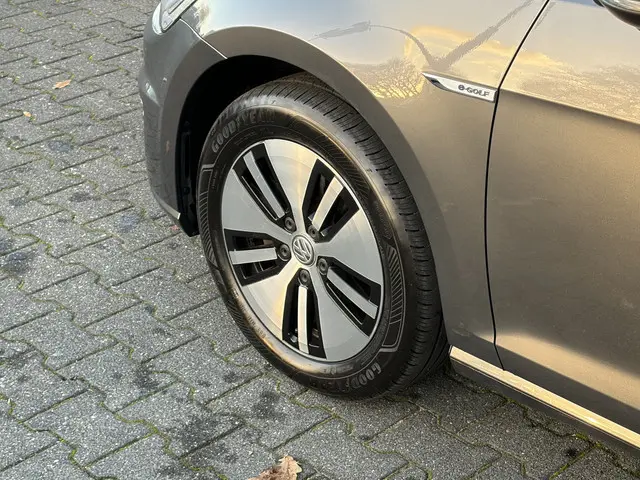 Volkswagen e-Golf