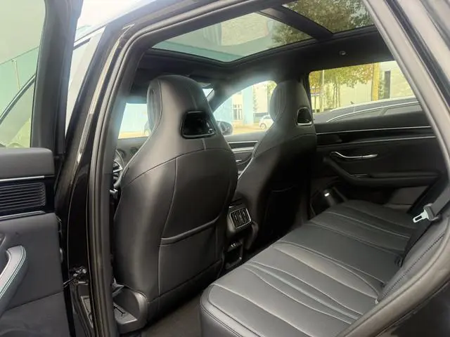 BYD SEAL U