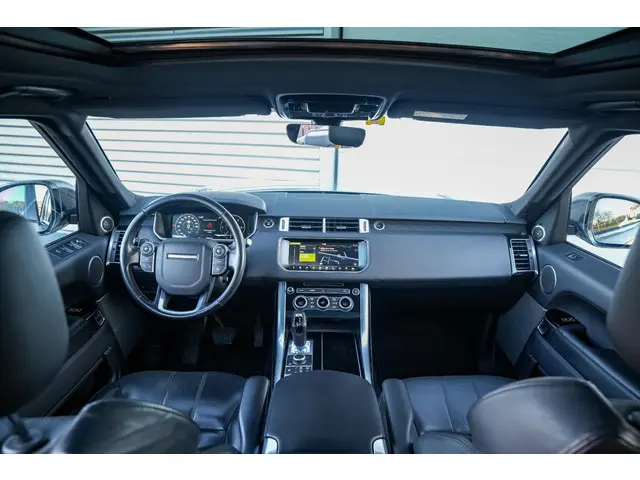 Land Rover Range Rover Sport 3.0 SDV6 HSE Dynamic