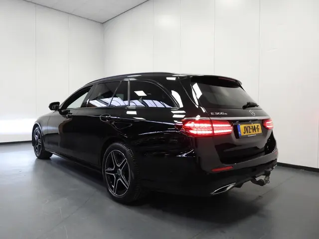 Mercedes-Benz E-Klasse Estate E300e AMG SCHUIFDAK/360CAM/NIGHT/TREKH./18"LMV!