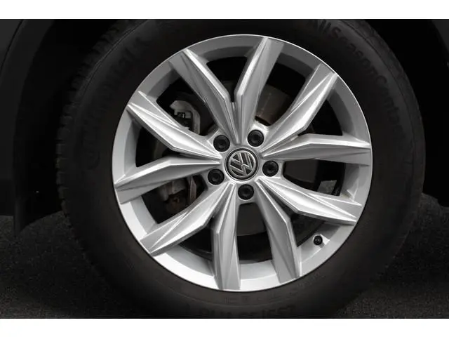 Volkswagen Tiguan Allspace 1.5 TSI 150pk DSG HighLine 7p. Navigatie Climate Control Lichtmetalen vel...