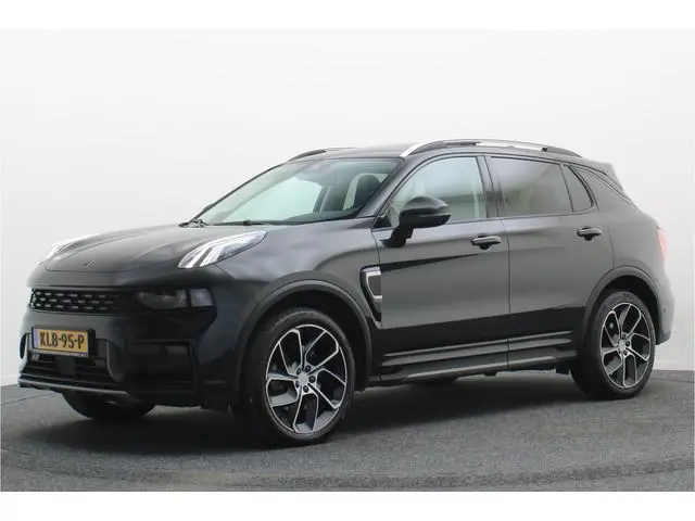 Lynk & Co 01