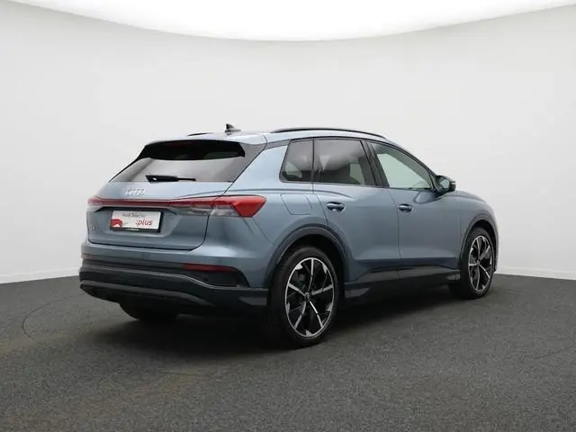 Audi Q4 e-tron 40 Launch edition Advanced Plus 77 kWh 204pk | Panoramadak | Trekhaak | Lederen bekle...