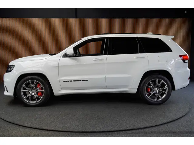 Jeep Grand Cherokee 6.4 Hemi SRT 3000km!! Carbon-Design SRT-Design-Paket Sportstoelen