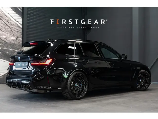 BMW M3 Touring xDrive Competition *Facelift 530pk / Carbon pack / Harman-Kardon / Head-up Display /...