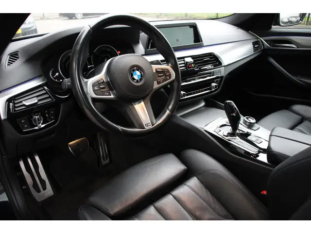 BMW 5-serie 530e iPerformance Executive | M-Sport | Dealeronderhouden | Orig. NL