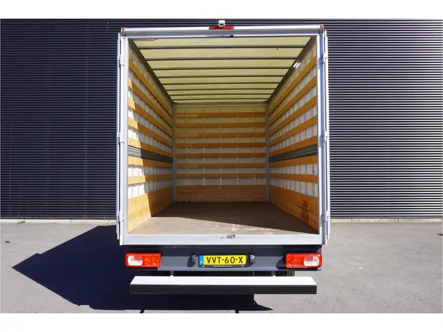 Volkswagen Crafter 164pk Dubbellucht Bakwagen Navigatie Apple Carplay Camera Airco Cruise control Ko...