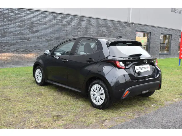 Mazda 2 Hybrid