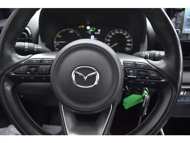Mazda 2 Hybrid