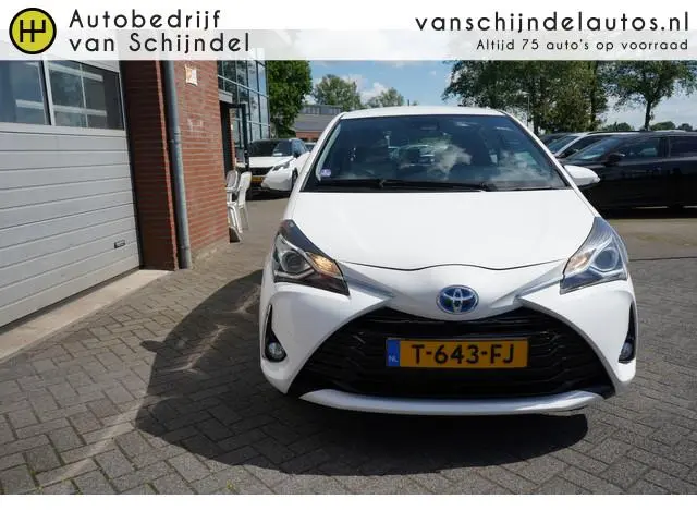 Toyota Yaris 1.5 HYBRID DYNAMIC NOV 2018 5 DEURS CAMERA LMV ECC AIRCO CRUISECONTROL BLUETOOTH ELECTR...