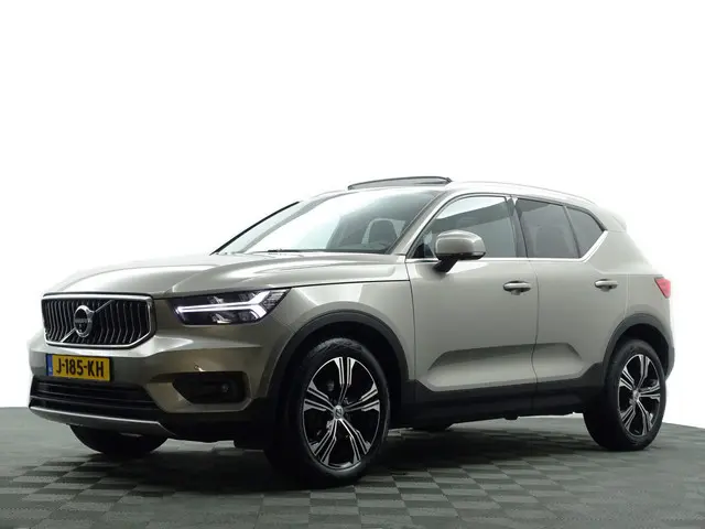 Volvo XC40 1.5 T3 Inscription Aut- Panodak, Harman Kardon, Stuur/Stoelverwarming, Lane Assist, Xenon...