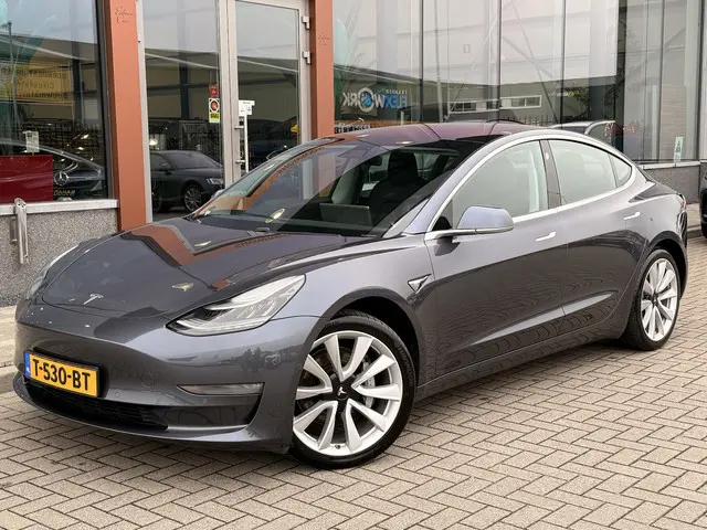 Tesla Model 3 Long Range AWD 75 kWh | Stoelverwarming V+A | Pano | Nomad telefoonlader