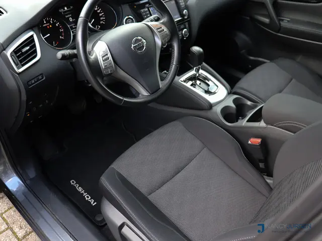 Nissan Qashqai 1.2 N-Connecta | Pano | Cruise | 360* Camera | Lane Assist | Privacy Glas | Stoel Verwarming | Bluetooth | Navi |