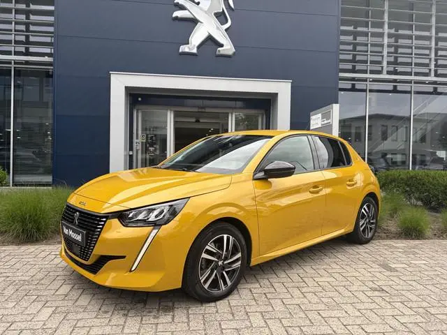 Peugeot 208 PureTech 100 Allure Pack l Stoelverwarming l Camera l Keyless