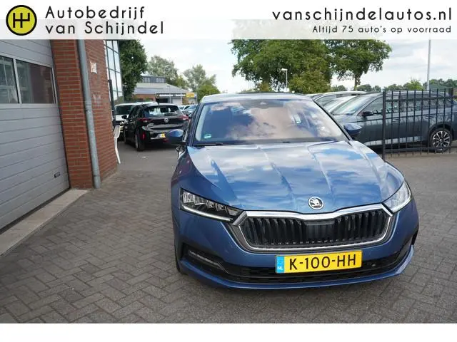 ŠKODA Octavia 1.0 e-TSI 111PK AUTOMAAT BUSINESS EDITION LUXE ORIGINEEL NEDERLANDS CAMERA TREKHAAK VI...