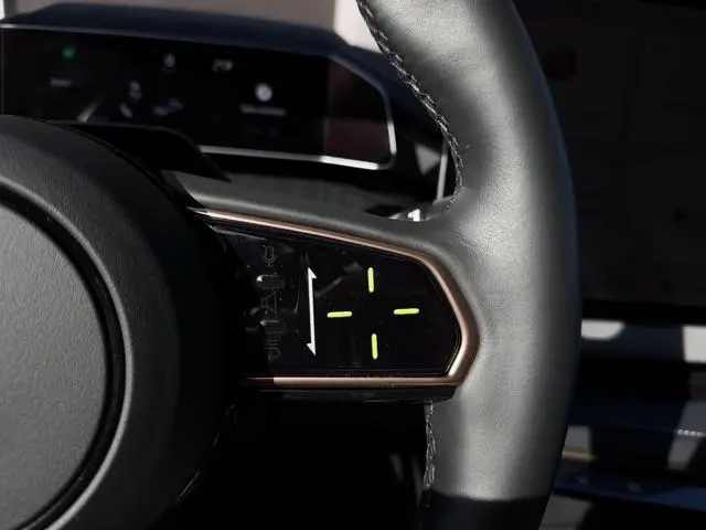 Zeekr 001