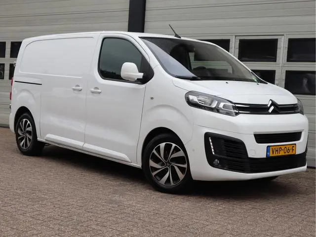 Citroën Jumpy 2.0 BlueHDI 123pk Automaat - L2 Lang - Trekhaak - Cruise - Navi