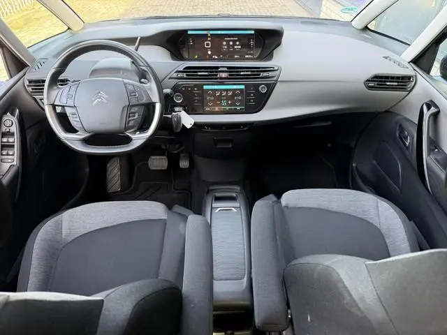 Citroen C4 SpaceTourer 1.2 PureTech Feel EAT8 16"/Trekhaak/Dodehoek/Stoelverwarming/Navigatie/PDC v+...