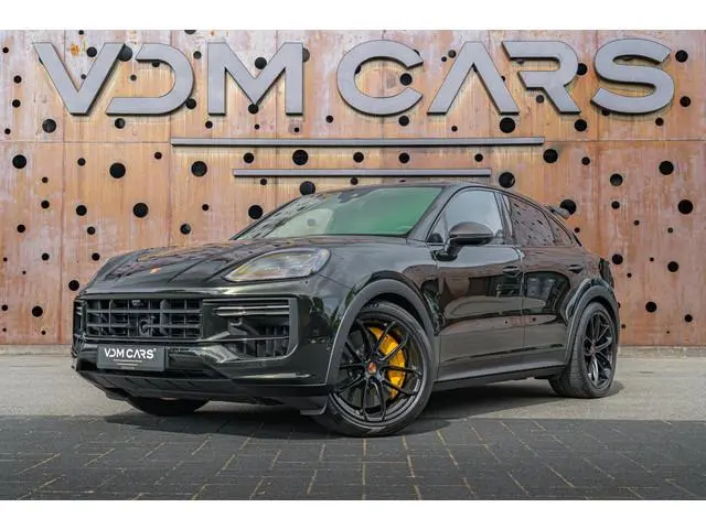 Porsche Cayenne Coupé 4.0 Turbo E-Hybrid GT | Carbon | InnoDrive | 18-Weg | Achterasbesturing | 360...