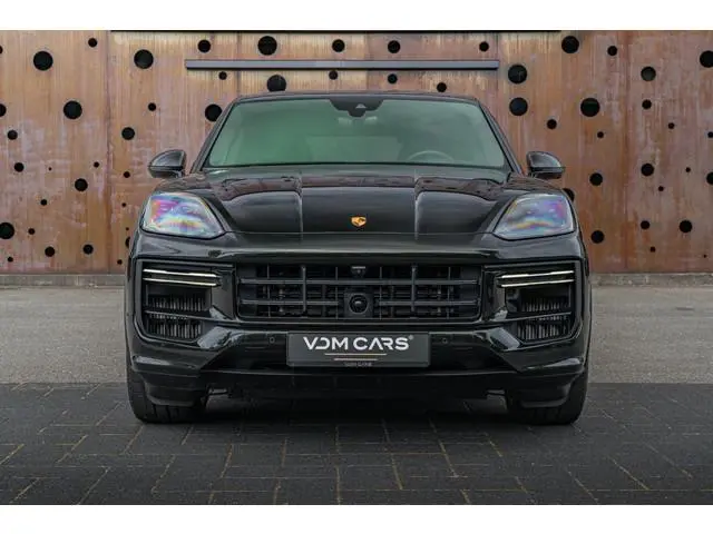 Porsche Cayenne Coupé 4.0 Turbo E-Hybrid GT | Carbon | InnoDrive | 18-Weg | Achterasbesturing | 360...