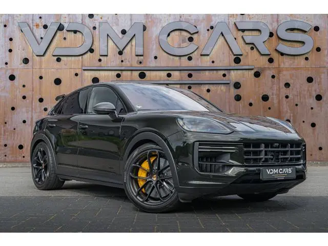 Porsche Cayenne Coupé 4.0 Turbo E-Hybrid GT | Carbon | InnoDrive | 18-Weg | Achterasbesturing | 360...