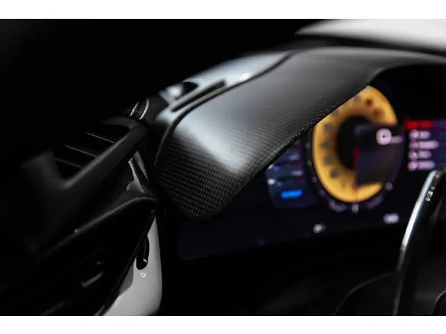 Ferrari SF90 Stradale