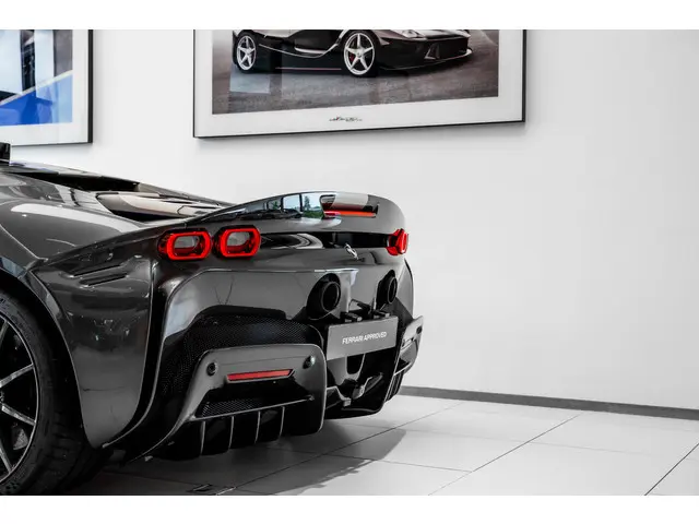 Ferrari SF90 Stradale