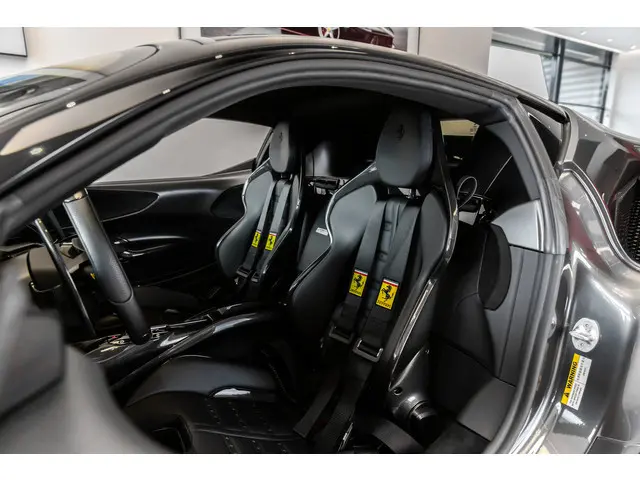 Ferrari SF90 Stradale