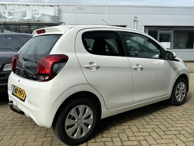 Peugeot 108 1.0 e-VTi Active | Nette Staat | Trekhaak | Airco | 5 Deurs | APK tot 03-10-2026 |