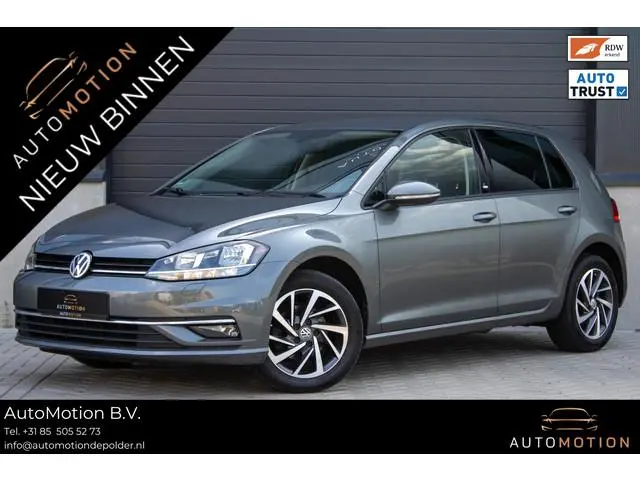 Volkswagen Golf 1.0 TSI Highline SOUND ACC CARPLAY STOELVERWARMING