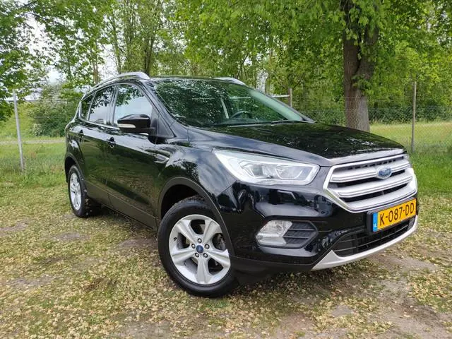 Ford Kuga 1.5 150PK Titanium | WINTERPACK | CRUISE | NAVI | 2000KG TREKKEN | SENSOREN ACHTER |