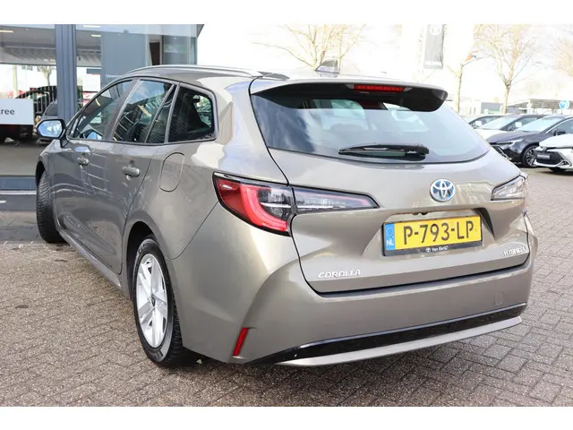 Toyota Corolla Touring Sports