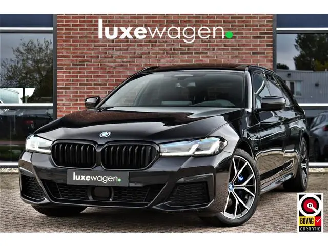 BMW 5-serie Touring 530e xDrive M-Sport Pro Pano Trekh ACC HUD H/K Massage+Koel 4WS DDC