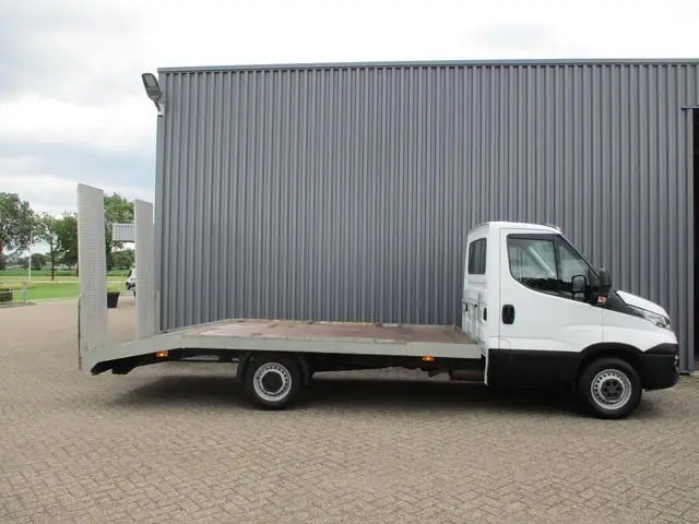 Iveco Daily 35S14 Oprijwagen, oprijbak Airco Trekhaak