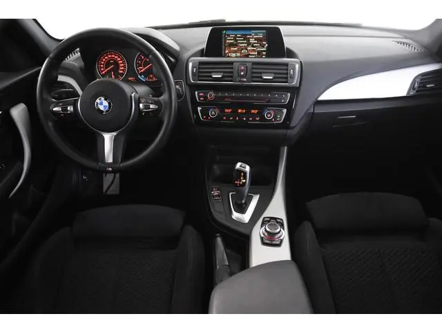 BMW 1-serie 118i A M-Sport *Navigatie*2x M*Schuifdak*