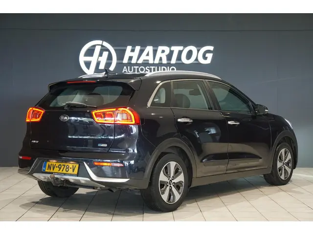 Kia Niro 1.6 GDi Hybrid First Edition + TREKHAAK / CAMERA / CARPLAY / NAVIGATIE